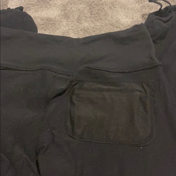 Lululemon pants - Picture 3 of 4